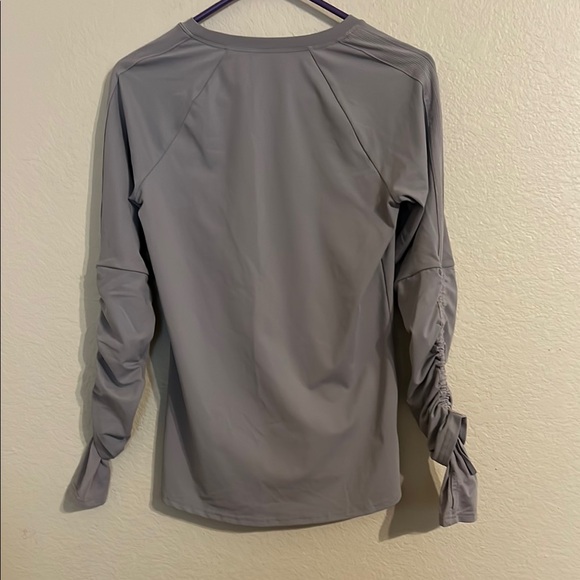 Fabletics Gray Raglan Ruched Sweatshirt - Picture 5 of 5
